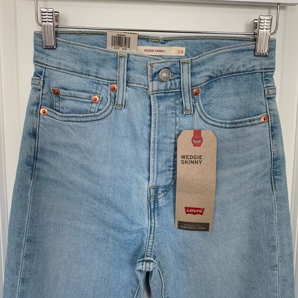 SALE! ⭐️ Levi’s Wedgie fit high rise skinny shimmer opal li - Picture 6 of 8